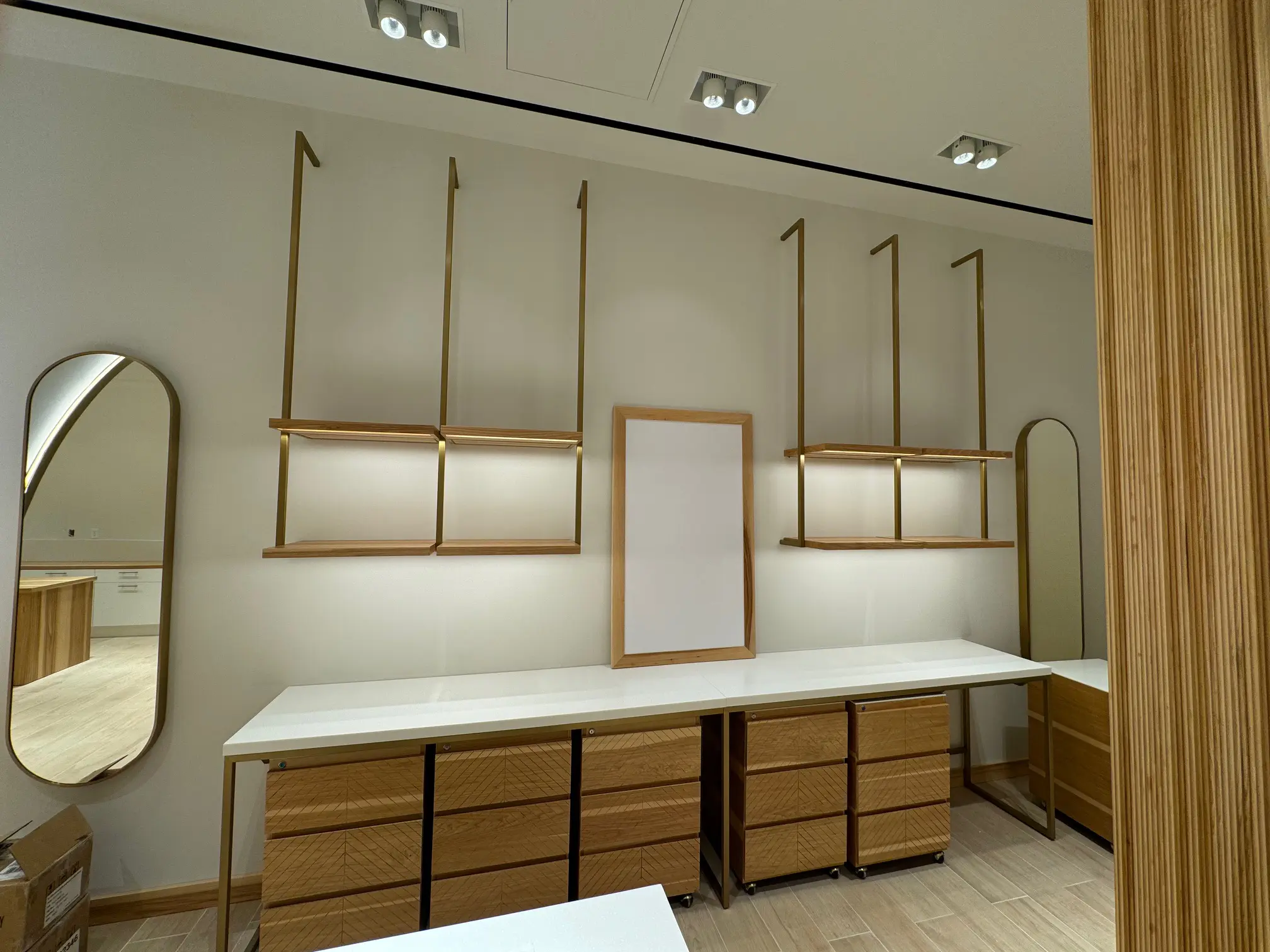 Kendra Scott - Peach Tree, GA 9