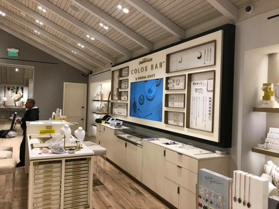 Kendra Scott (flagship store) 8