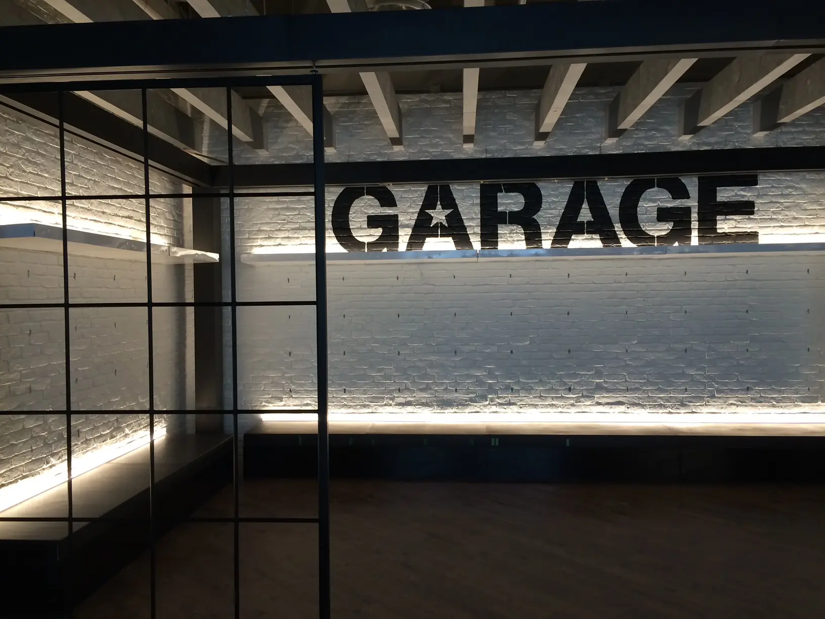 Garage 1